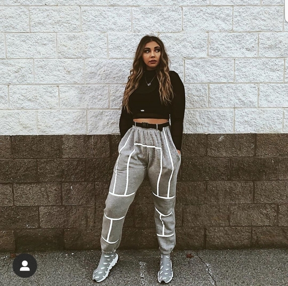 Meet your Posher, Tonya - Picture 3 of 8